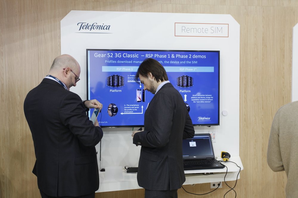 REMOTE SIM' DEMONSTRATIONS AT TELEFÓNICA'S STAND AT MWC