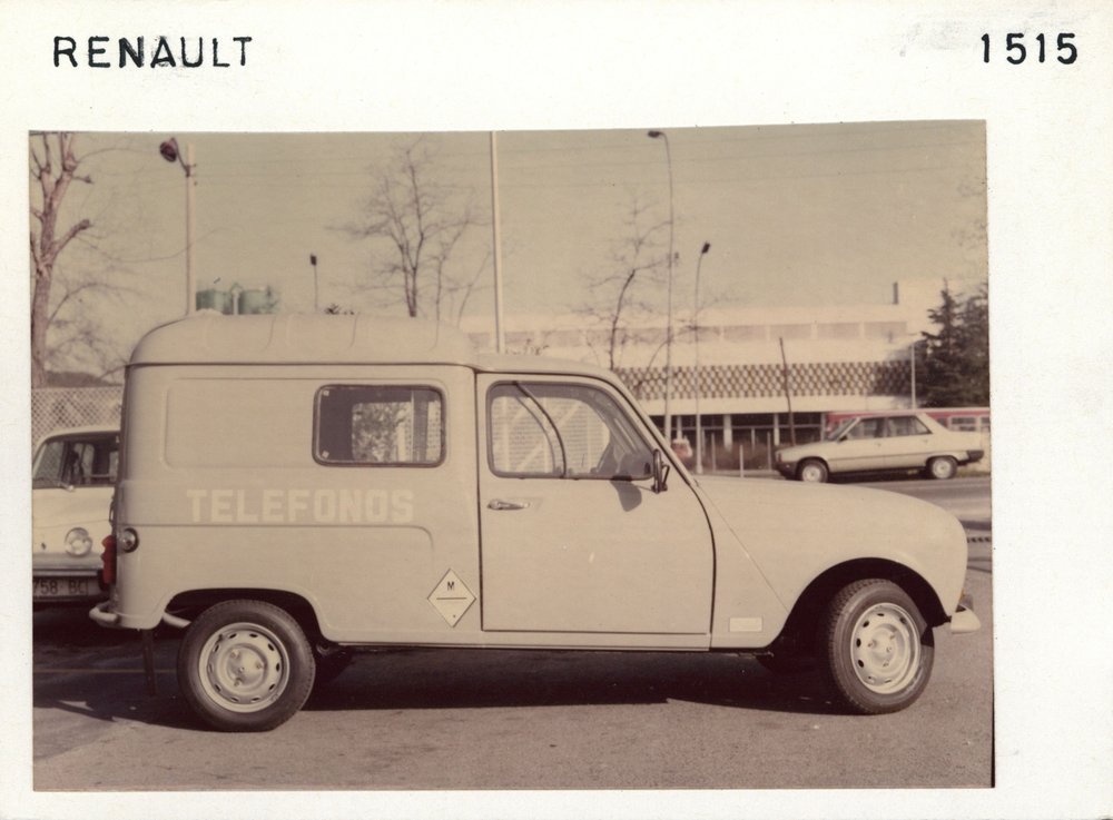 TRANSPORTES : FURGONETA RENAULT