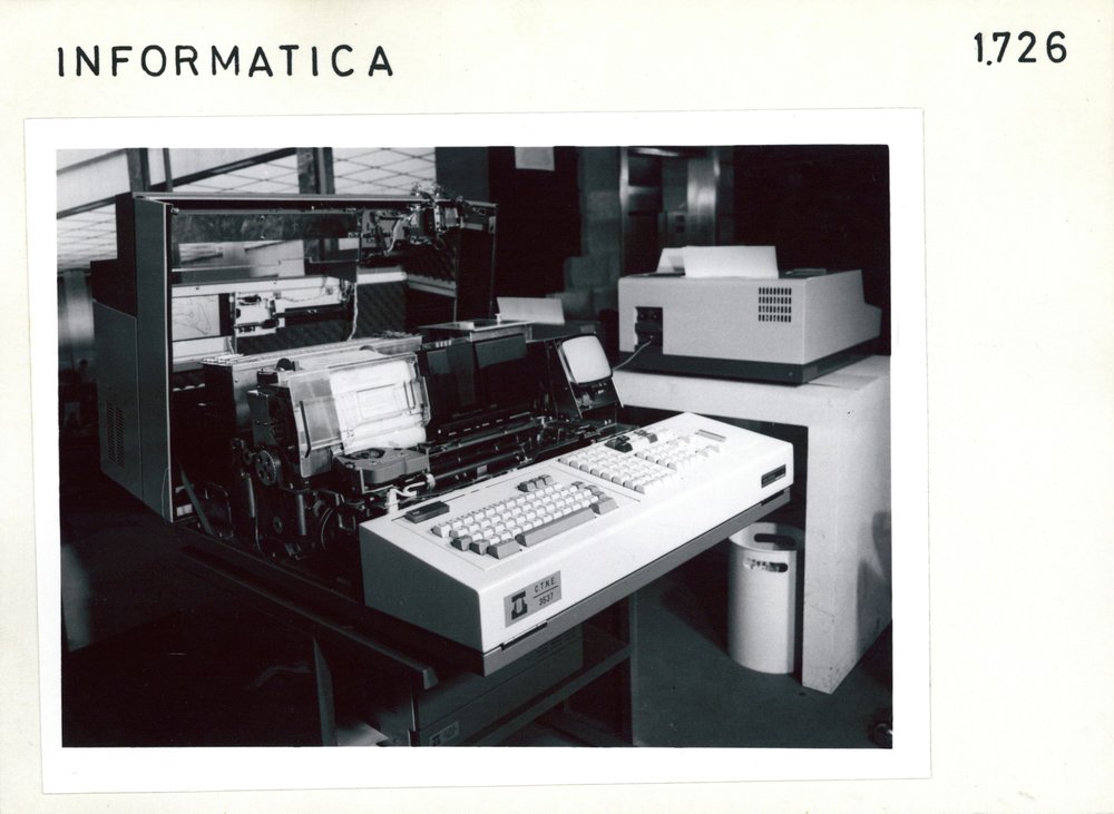 COMPUTERS : SIMO EXHIBITION (OFFICE EQUIPMENT EXHIBITION) COMPUTERS