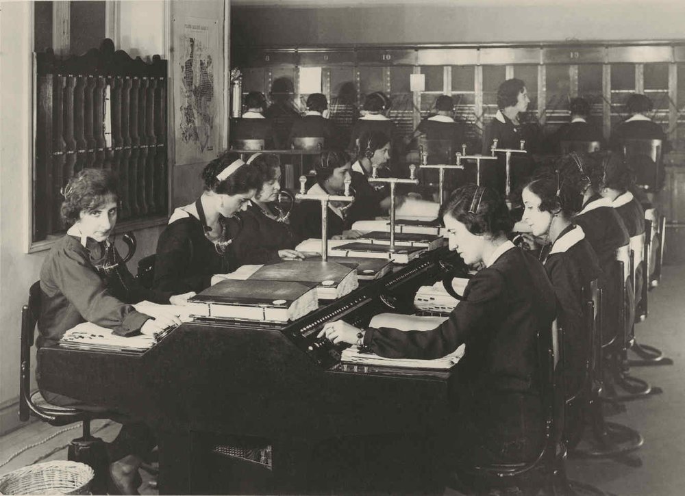 Information desk at the Hortaleza headquarters.