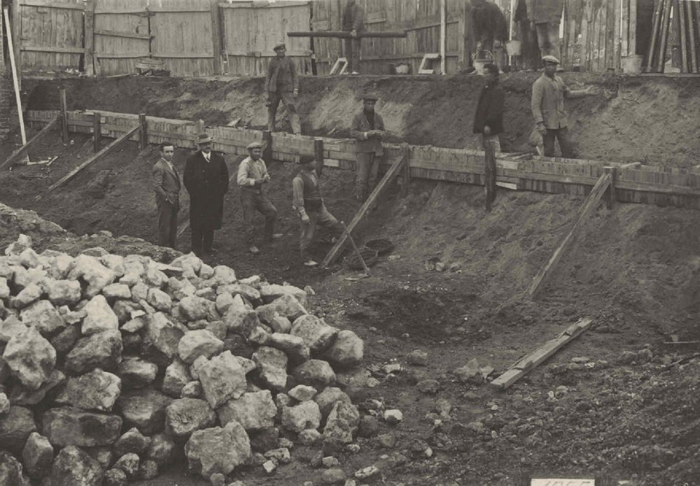 Canalisation in Puente de Vallecas.