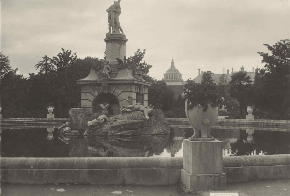 Aranjuez. Fuente en los jardines del Palacio.