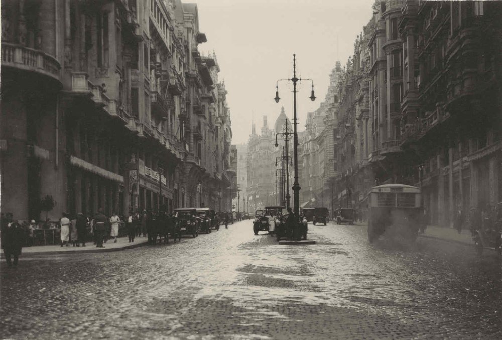 Madrid. La Gran Vía antes de construir el edificio de la C.T.N.E.