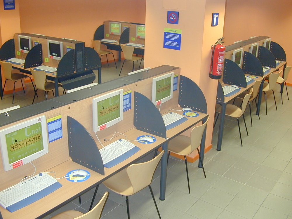 NAVEGAWEB, THE PUBLIC INTERNET ACCESS CENTRES CREATED BY TELEFÓNICA TELECOMUNICACIONES PÚBLICAS, WHICH PROVIDE INTERNET ACCESS VIA ADSL, AS WELL AS OTHER OFFICE AUTOMATION AND TELECOMMUNICATIONS SERVICES.