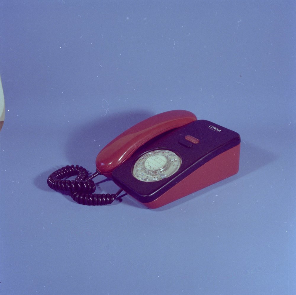 TELEPHONE SETS: BASE MODEL TELEPHONE