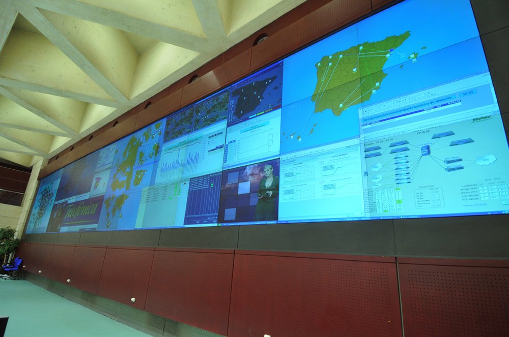 ALARMS FROM TELEFÓNICA'S NATIONAL SUPERVISION AND OPERATION CENTRE DETECT ANY INCIDENT IN THE NETWORKS AND ACTIVATE THE PROTOCOLS FOR THEIR REPAIR.