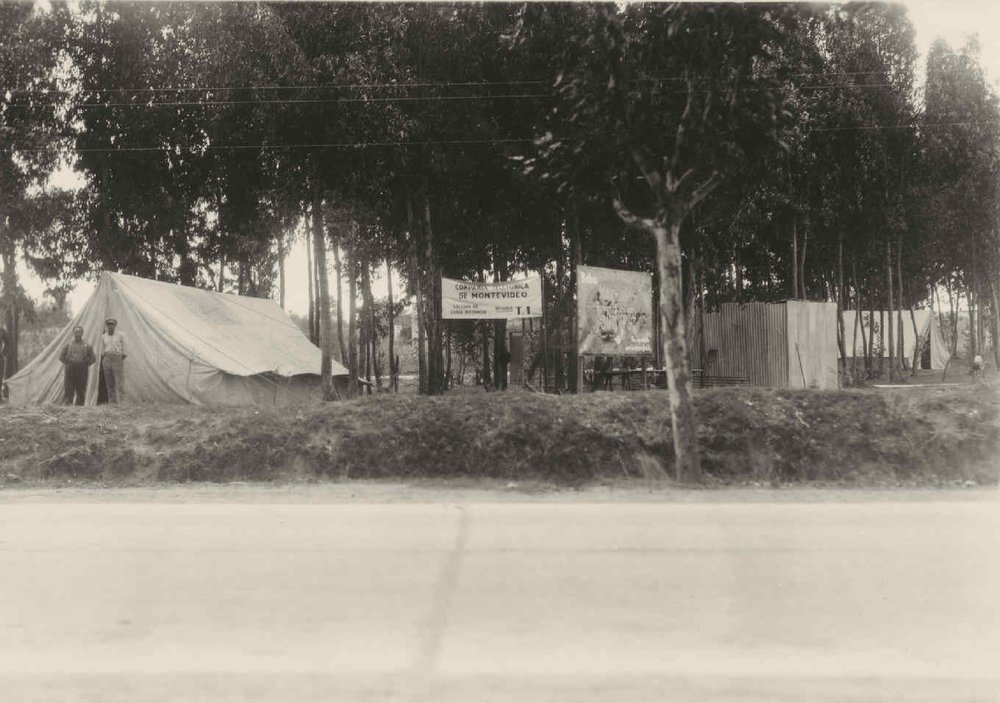 Línea de Montevideo a Colonia, campamento Nº 1 en La Paz.