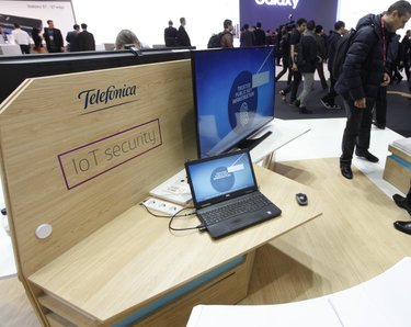 IOT SECURITY SOLUTIONS AT THE TELEFÓNICA STAND AT MWC