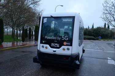 DEMONSTRATION OF AUTONOMOUS DRIVING WITH 5G AND CONTENT CONSUMPTION ON AN ELECTRIC MINIBUS IN TALAVERA DE LA REINA