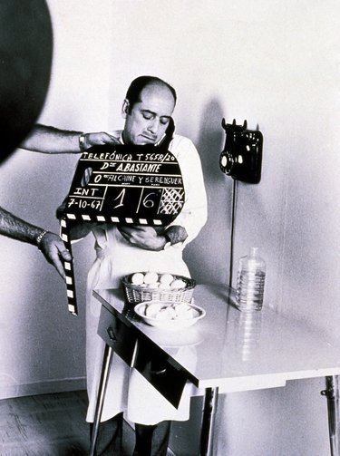 THE GREAT POPULARITY OF ADVERTISING STARRING JOSÉ LUIS LÓPEZ VÁZQUEZ LED TO THE COMPANY'S ACTIONS BEING KNOWN FROM THEN ON AS "MATILDES”