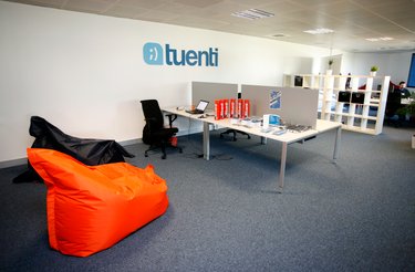 TUENTI, THE SOCIAL NETWORK ACQUIRED IN 2010 BY TELEFÓNICA, SURPASSED 12 MILLION USERS IN OCTOBER 2011.