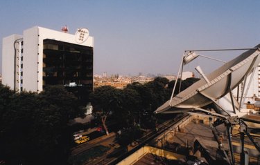 TELEFÓNICA BEGINS TO OPERATE IN NEW MARKETS SUCH AS PERU WITH THE ACQUISITION OF CPT AND ENTEL, WHICH ARE PRIVATIZED