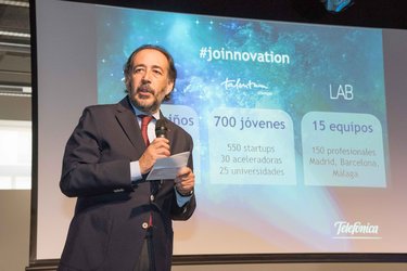 CARLOS LÓPEZ BLANCO, MANAGING DIRECTOR OF PUBLIC AFFAIRS AND REGULATION AT 'TALENTUM JOINNOVATION' OPEN INNOVATION INITIATIVES TO MEET THE CHALLENGES OF DIGITALISATION