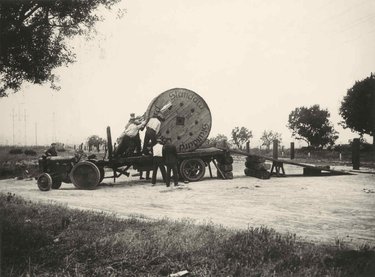 Barcelona-Valls intercity cable. Unloading of coils on the Molins de Rey road.